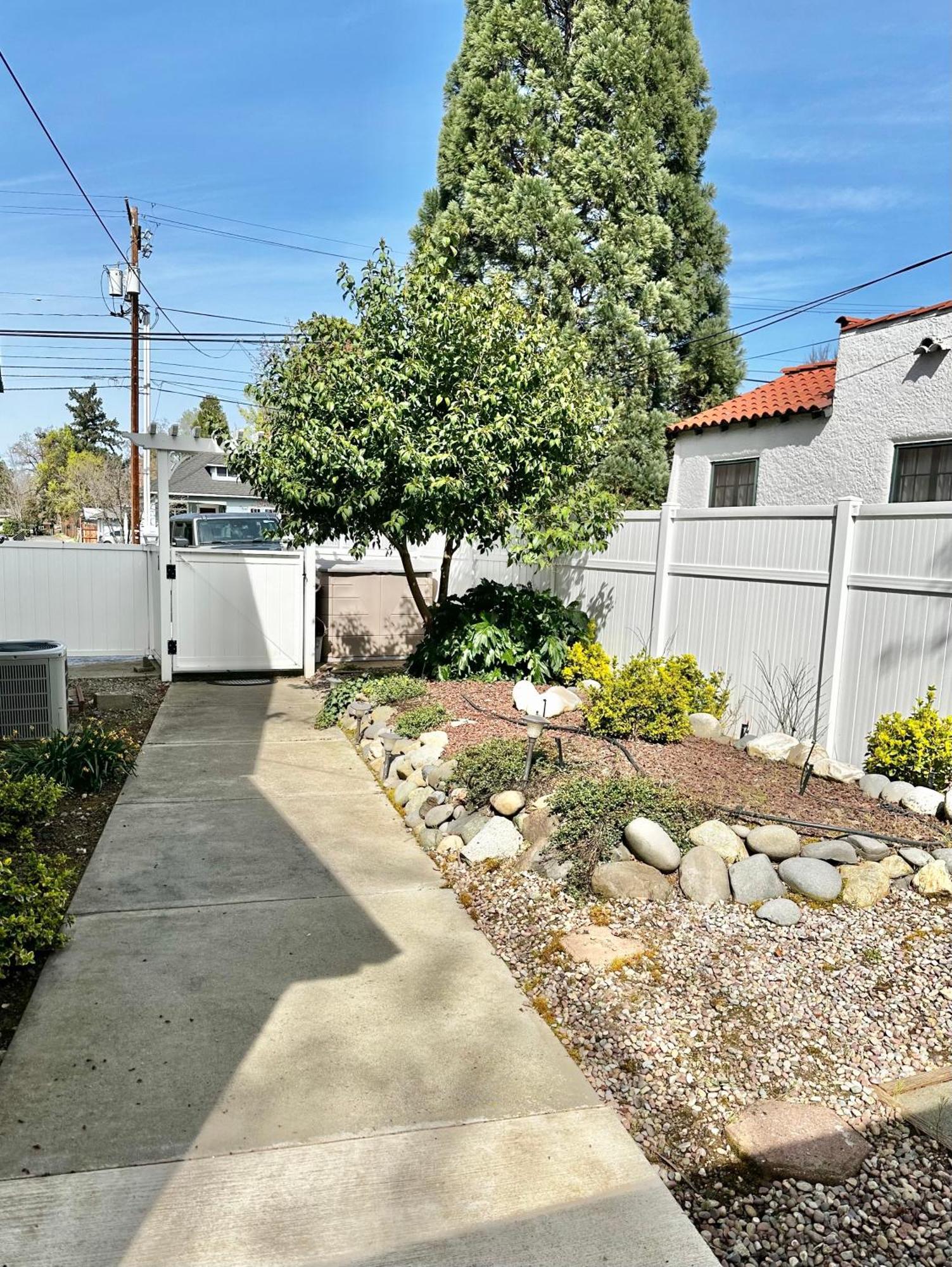 מדפורד Near Downtown- Kitchen-Washerdryer-Parking מראה חיצוני תמונה